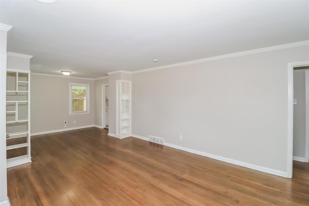 5113 Helene Rd #1 - Photo 4 of 12