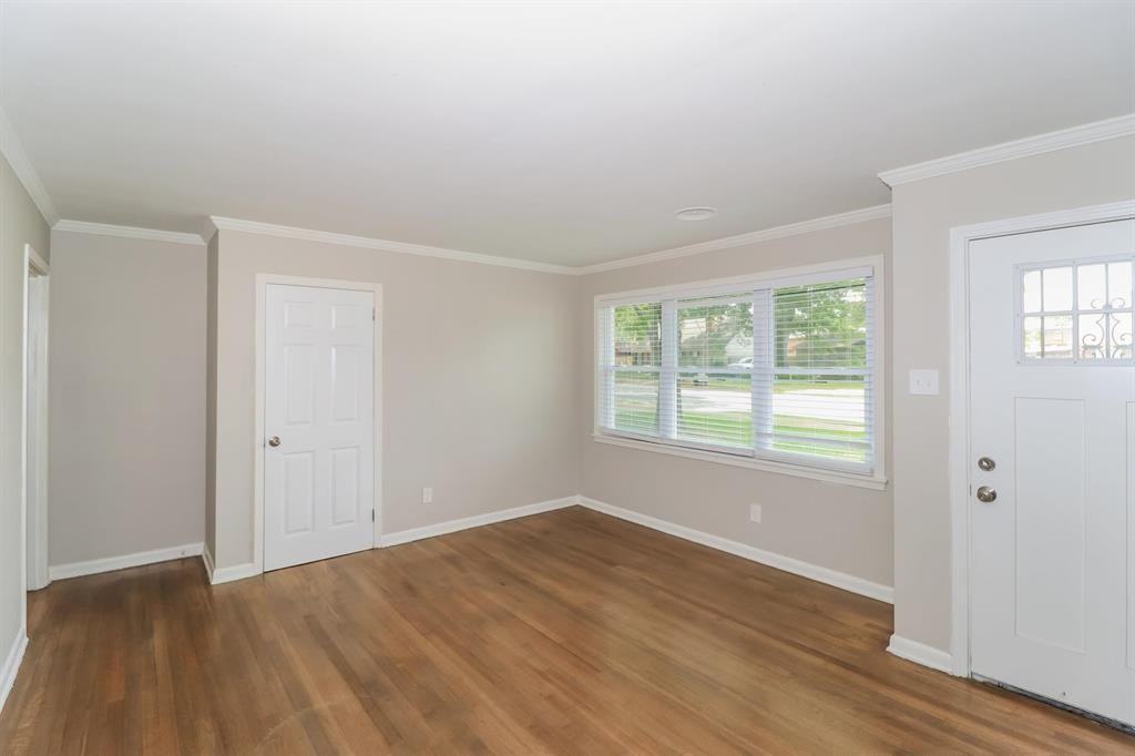 5113 Helene Rd #1 - Photo 5 of 12