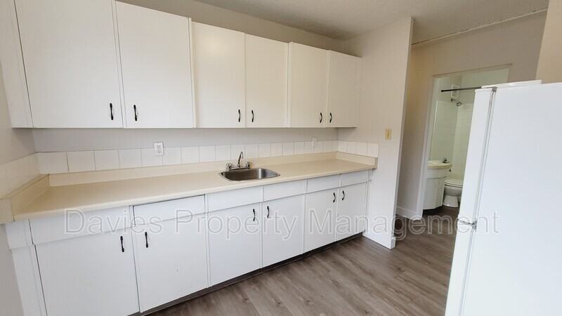 10010 154 St Nw #WJ2 - Photo 3 of 9
