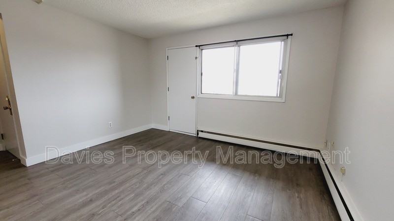 10010 154 St Nw #WJ2 - Photo 4 of 9