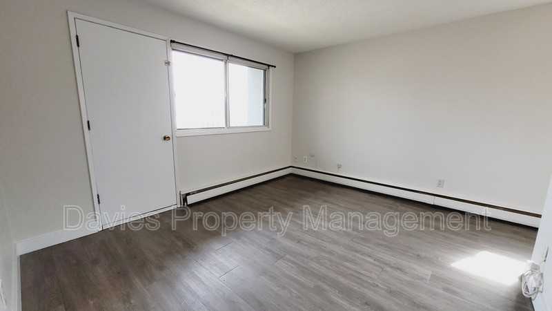 10010 154 St Nw #WJ2 - Photo 5 of 9