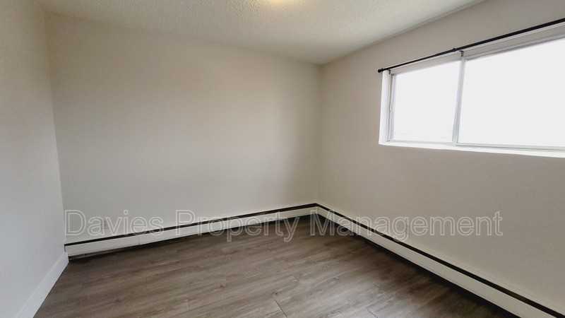 10010 154 St Nw #WJ2 - Photo 7 of 9