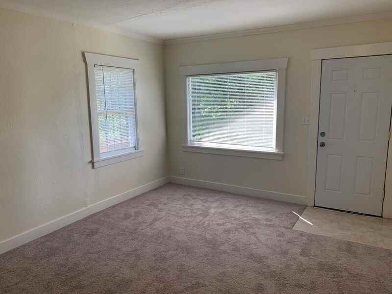 7528 12th Ave Sw - Photo 2 of 12