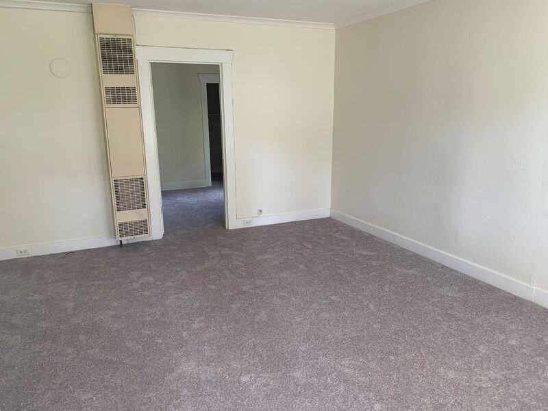 7528 12th Ave Sw - Photo 3 of 12