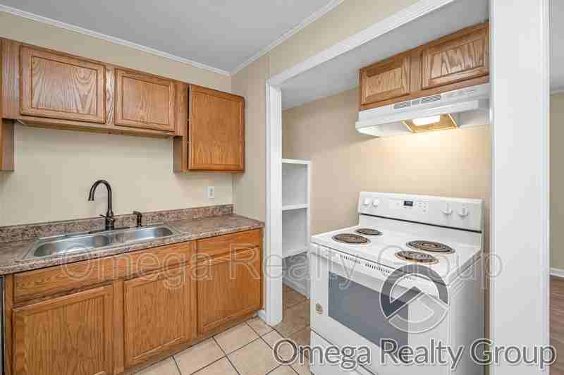 1505 7th Ave #18 - Photo 6 of 22
