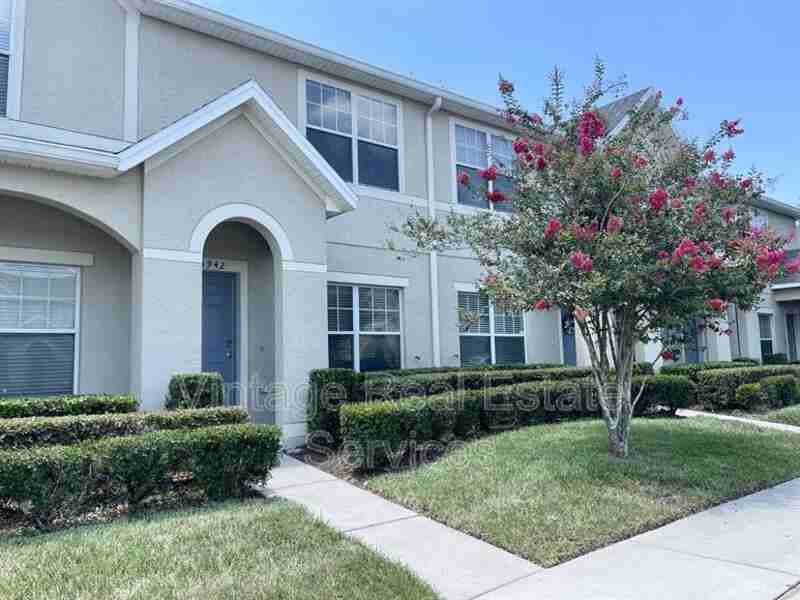 15942 Fishhawk View Dr - Photo 2 of 20