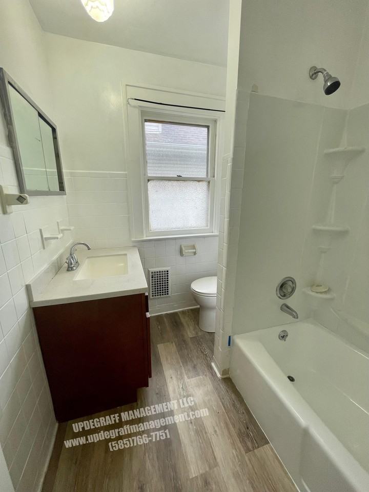 112 - 114 Kislingbury Street - 114 #114 - Photo 6 of 10