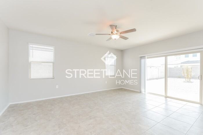 3227 N Lainey Ln - Photo 2 of 16