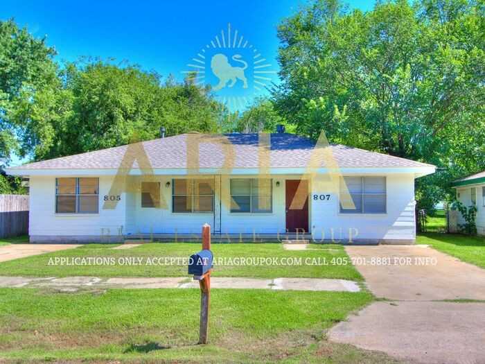 807 E Symmes St #807 - Photo 2 of 37