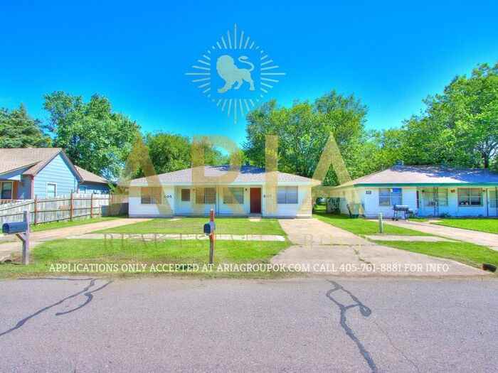 807 E Symmes St #807 - Photo 3 of 37