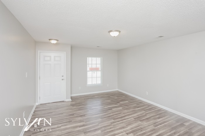 29 Wild Iris Ct - Photo 3 of 15