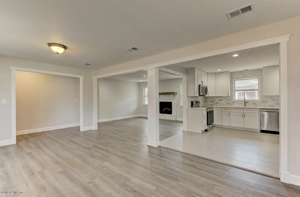 1111 Colombo St #NA - Photo 3 of 16