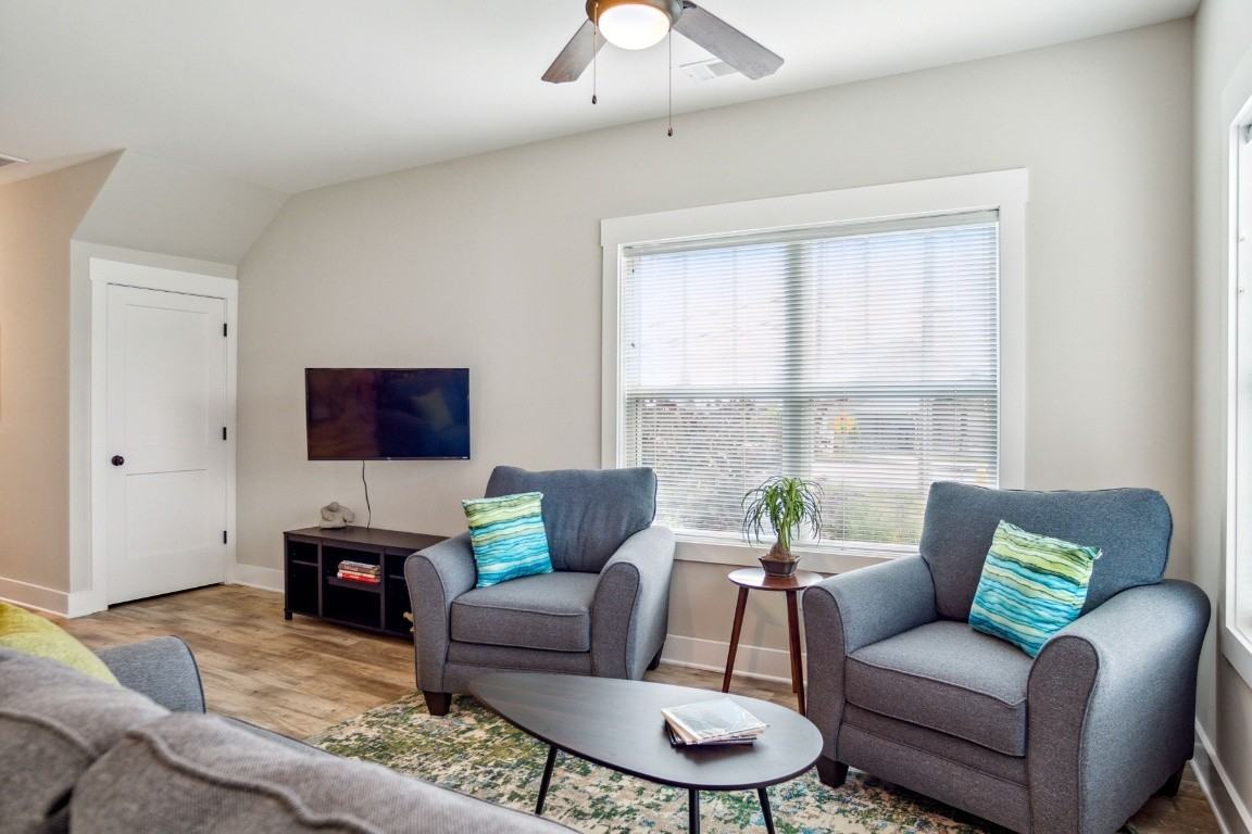 801 Coles Ferry Pike #1 - Photo 3 of 26