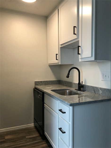 2351 Beechmont Avenue Apartments 2351 Beechmont Ave, Cincinnati, OH