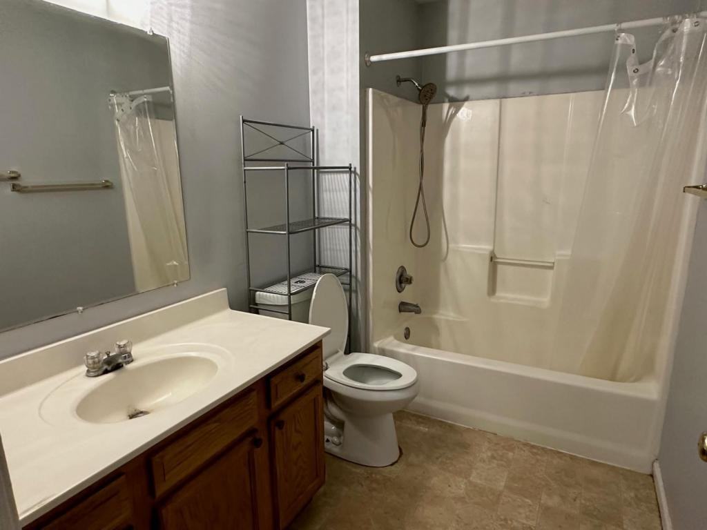 567 Sherman St - Photo 7 of 16