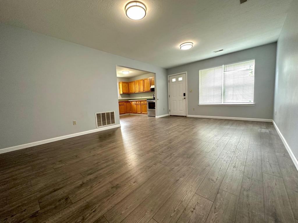 567 Sherman St - Photo 6 of 16