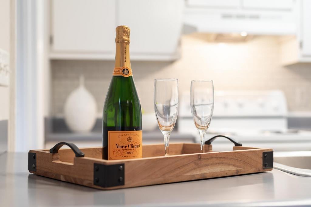 2 Poulnot Ln - Photo 2 of 23