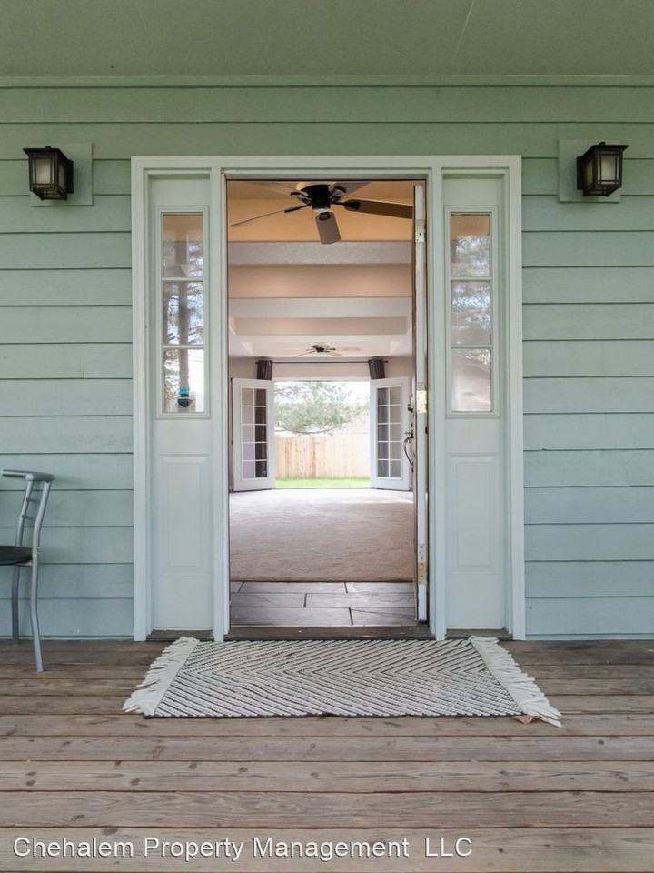 835 S Wynooski St - Photo 2 of 29