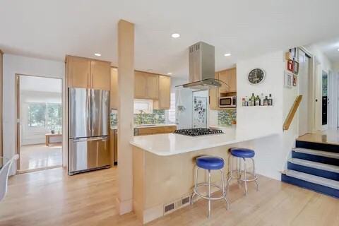 5009 Woodburn Drive - Photo 3 of 20