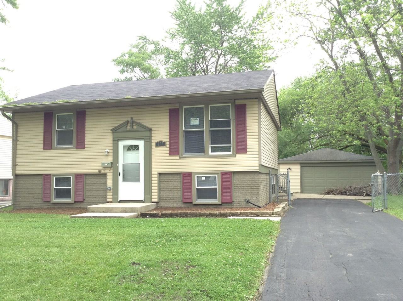 105 S Spruce Ln - Photo 2 of 16