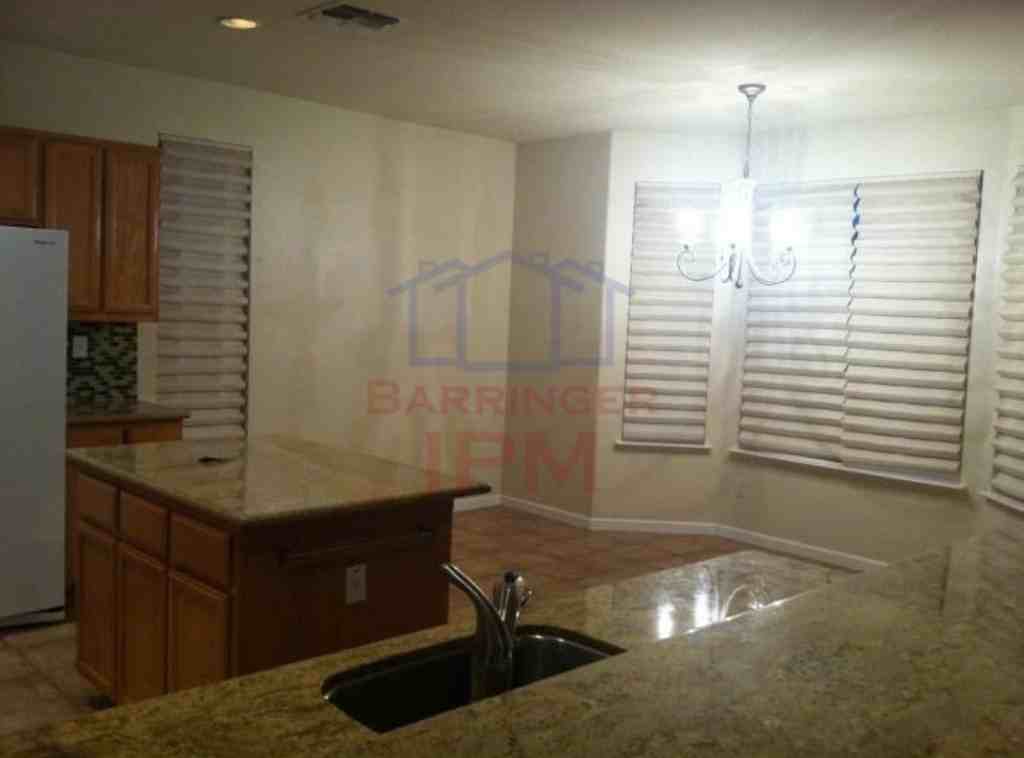 1158 Atherton Dr - Photo 3 of 11