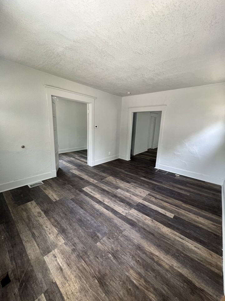 145 Drury Ave #NA - Photo 2 of 7