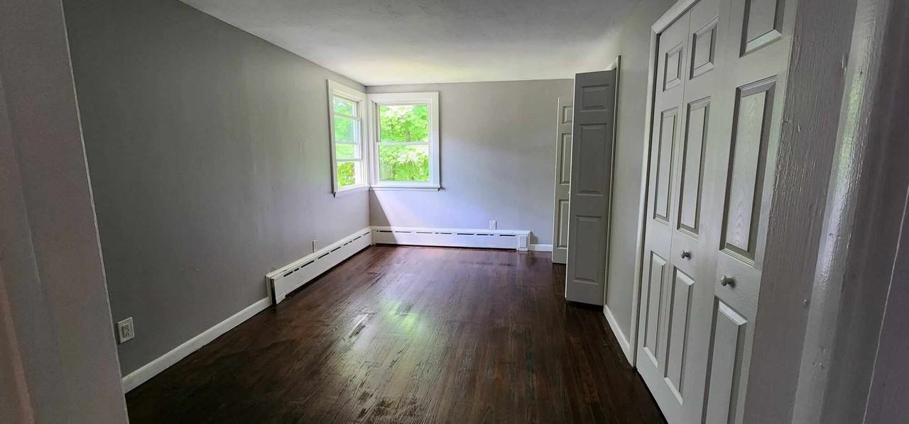 284 Albany Tpke #NA - Photo 3 of 13
