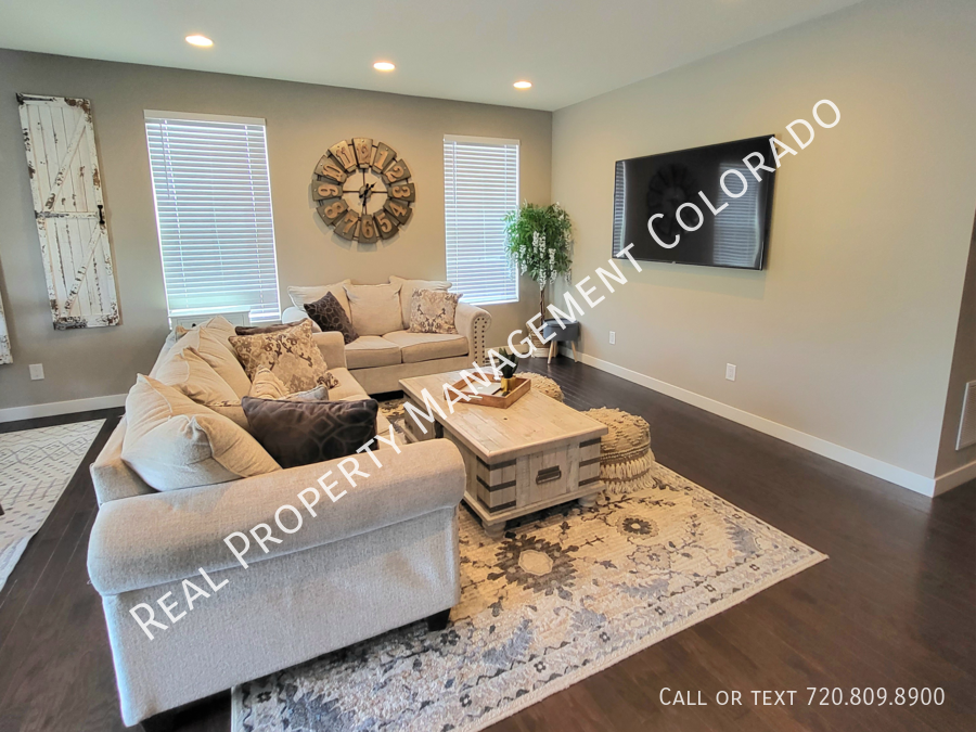 3372 Belltop Ct - Photo 2 of 31