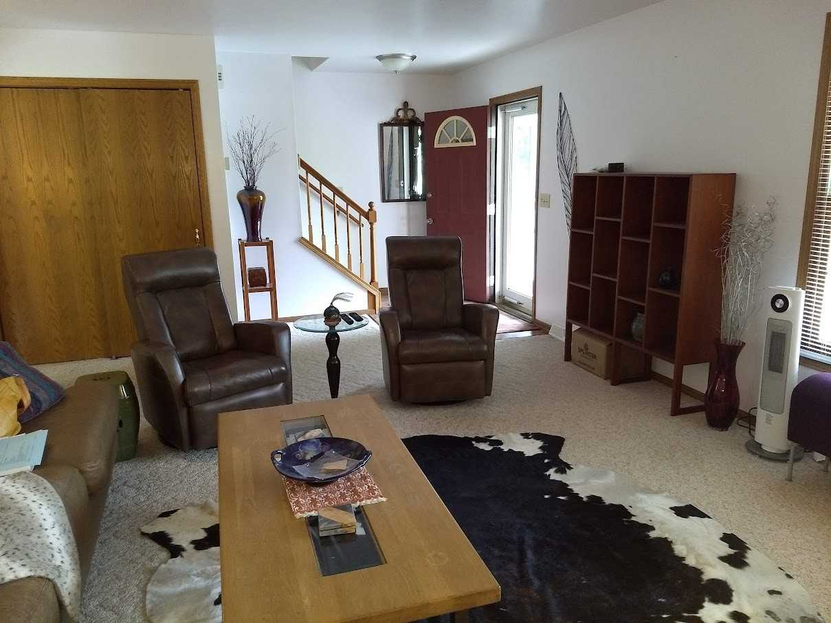 1445 Meadowcreek Ct #NA - Photo 3 of 13