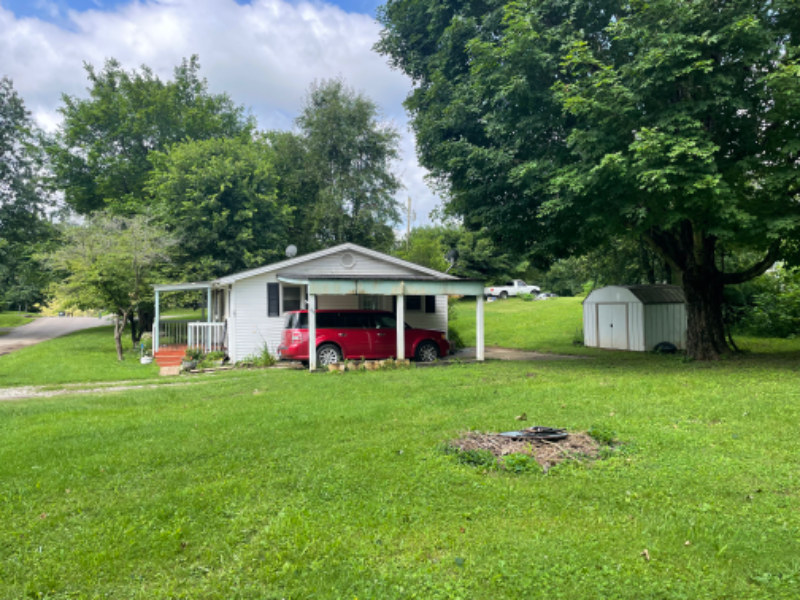 65 Newton Rd - Photo 2 of 9