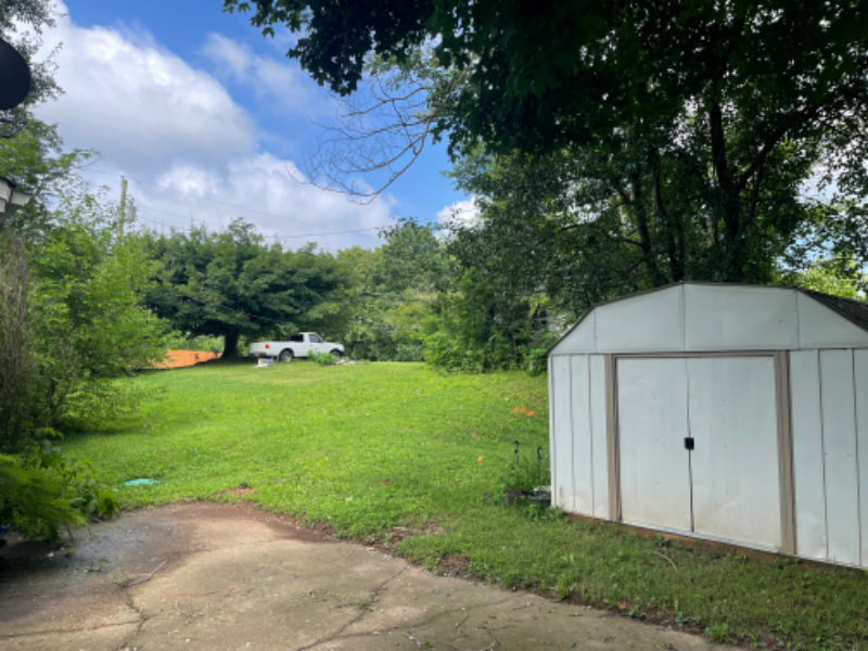 65 Newton Rd - Photo 3 of 9