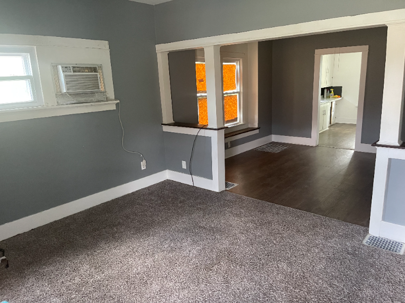 2504 Home Ave - Photo 3 of 17