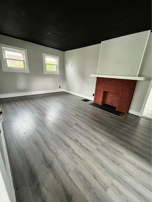 332 N Garland Ave - Photo 2 of 15