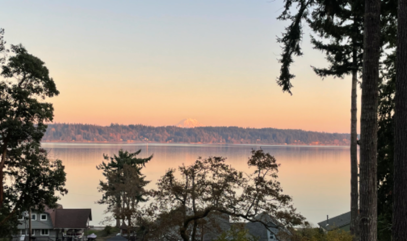 841 E Treasure Island Dr - Photo 2 of 10