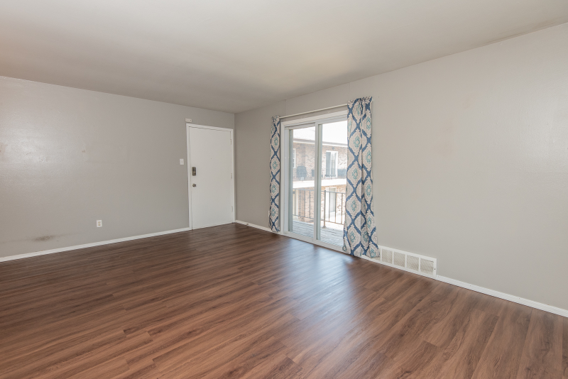 6916 Colonial Woods Dr #92 - Photo 3 of 22