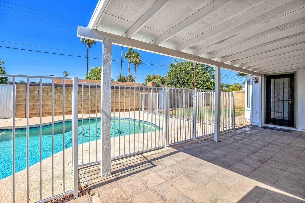 8308 E Turney Ave - Photo 3 of 27