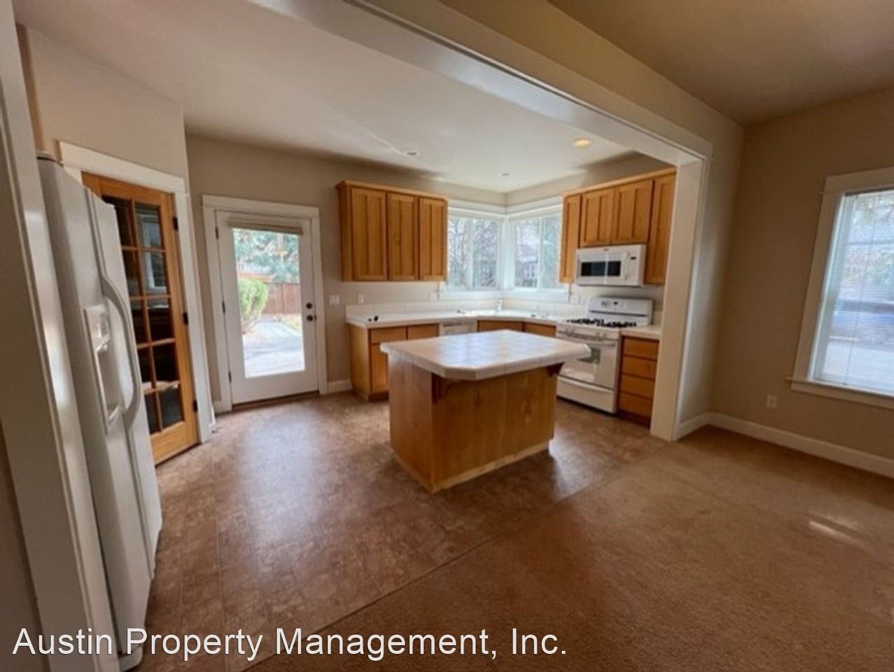 1410 NW John Fremont - Photo 2 of 23