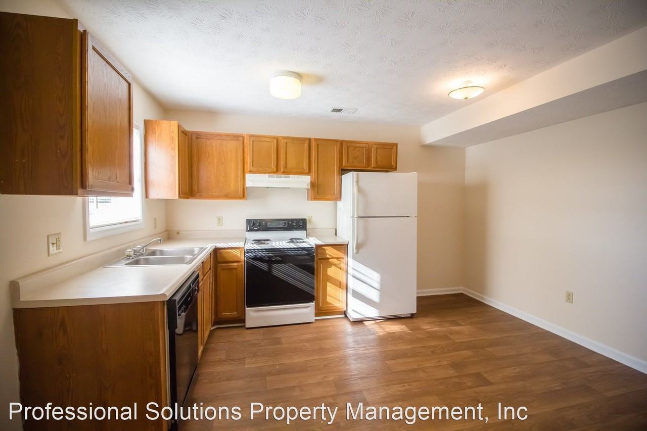 1112 Richmond Green - Photo 2 of 9