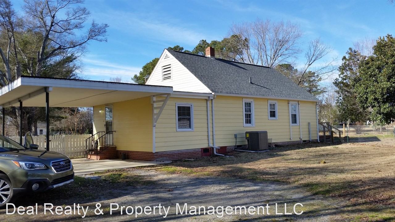 303 E Harrington Ave - Photo 2 of 13