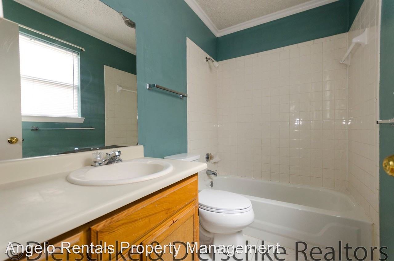 1121 Todd Ln - Photo 3 of 8