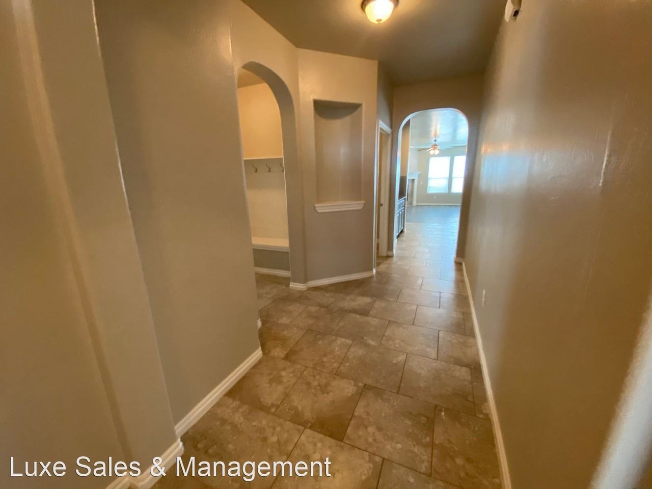 3408 Sadie Dr - Photo 2 of 31