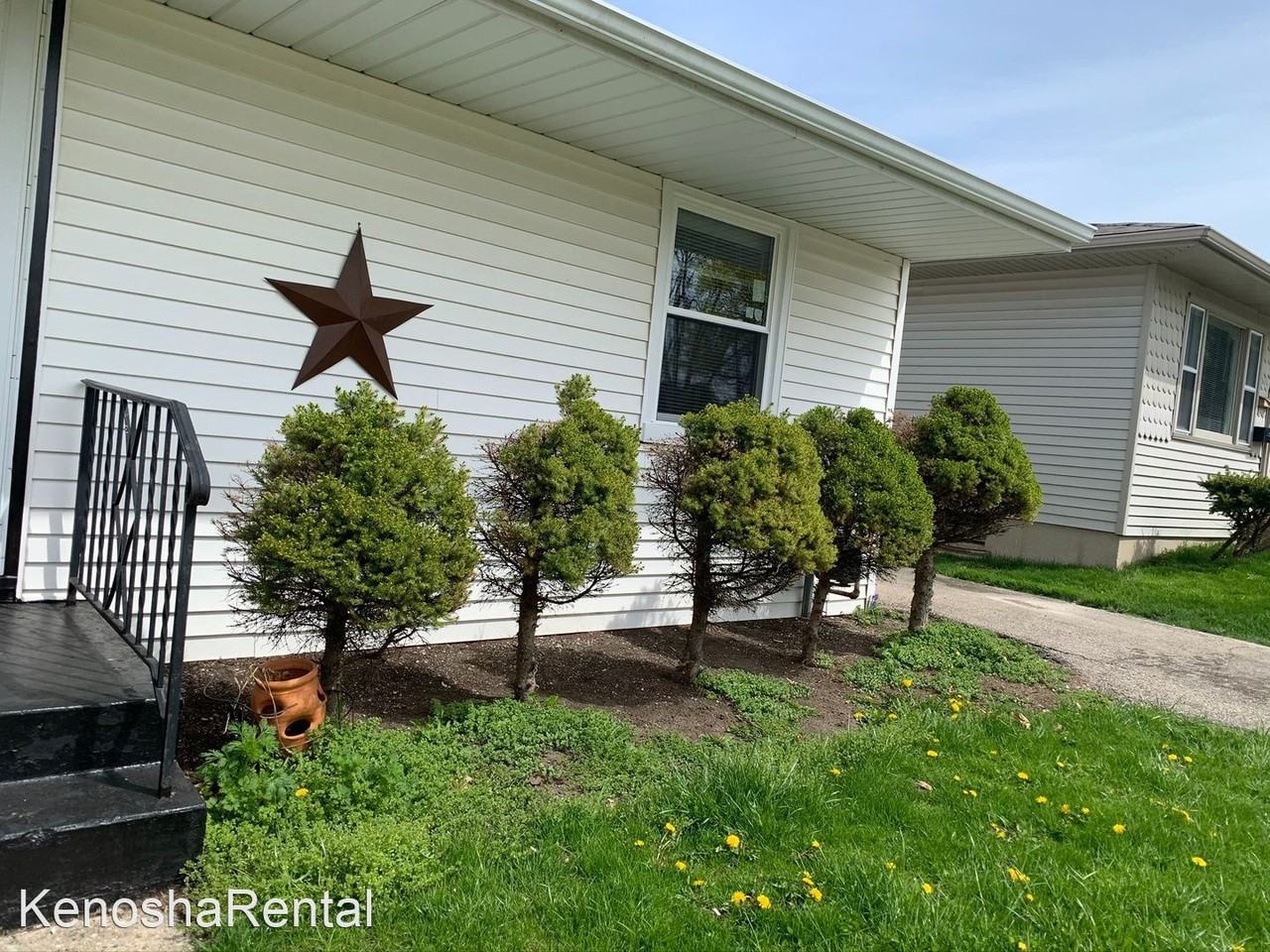 5607 44th Ave - Photo 3 of 32