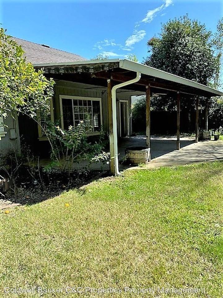 4248 Long Drive Ct - Photo 2 of 9