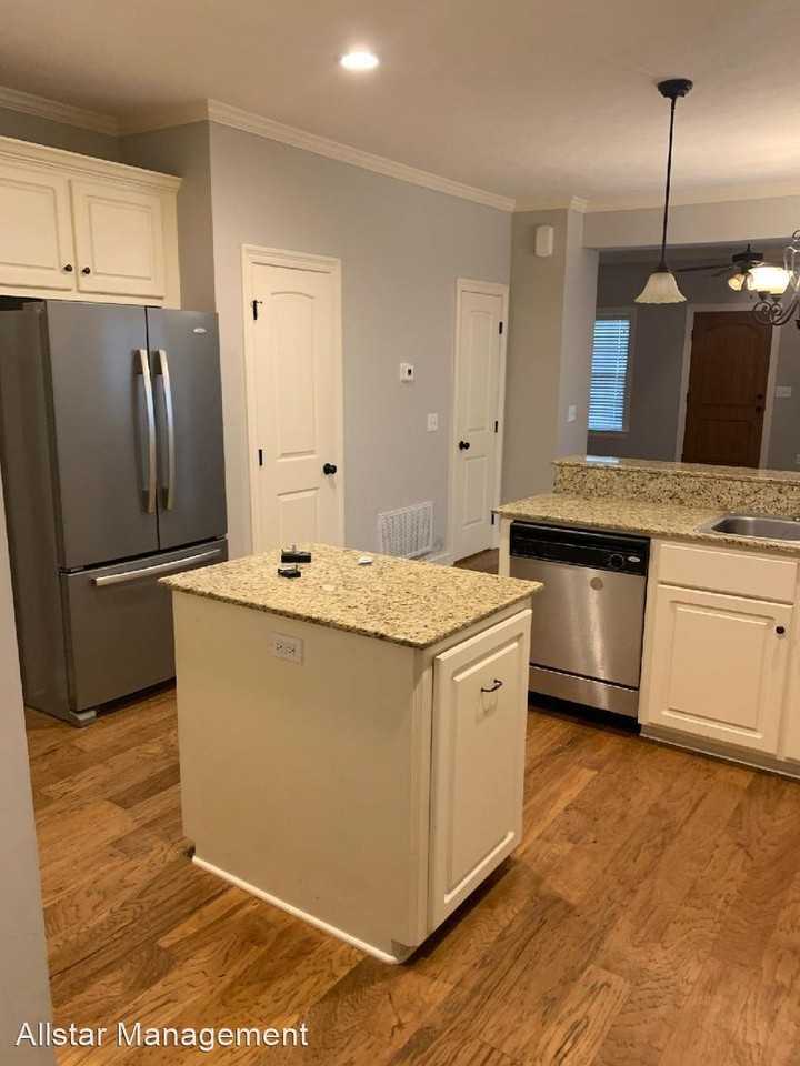 3508 N State - Photo 3 of 14