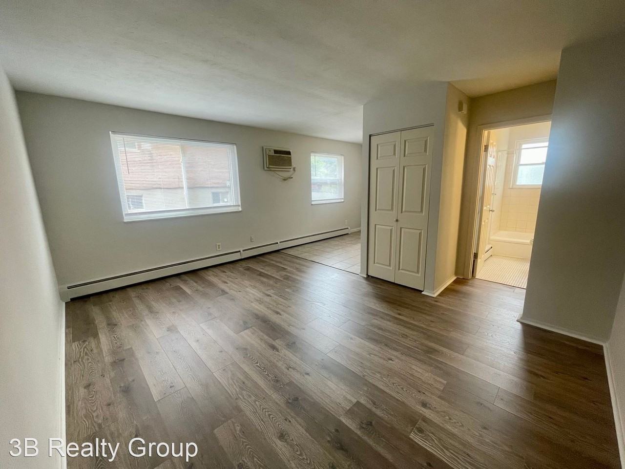 3639 Parkcrest Ln./Janlin Ct. Apartments in Cheviot, Cheviot, OH 45211