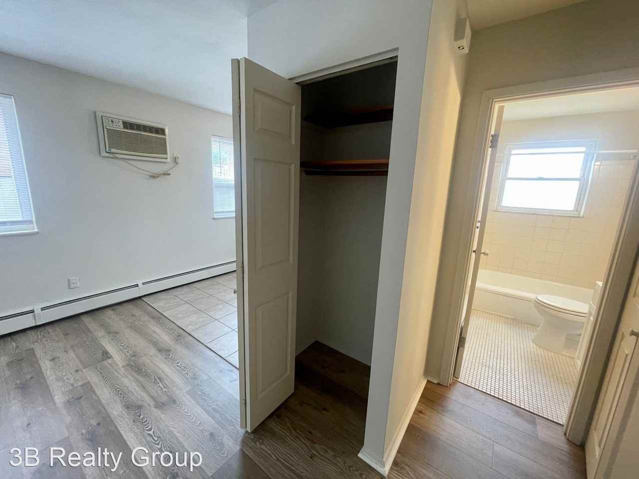 3639 Parkcrest Ln./Janlin Ct. Apartments in Cheviot, Cheviot, OH 45211