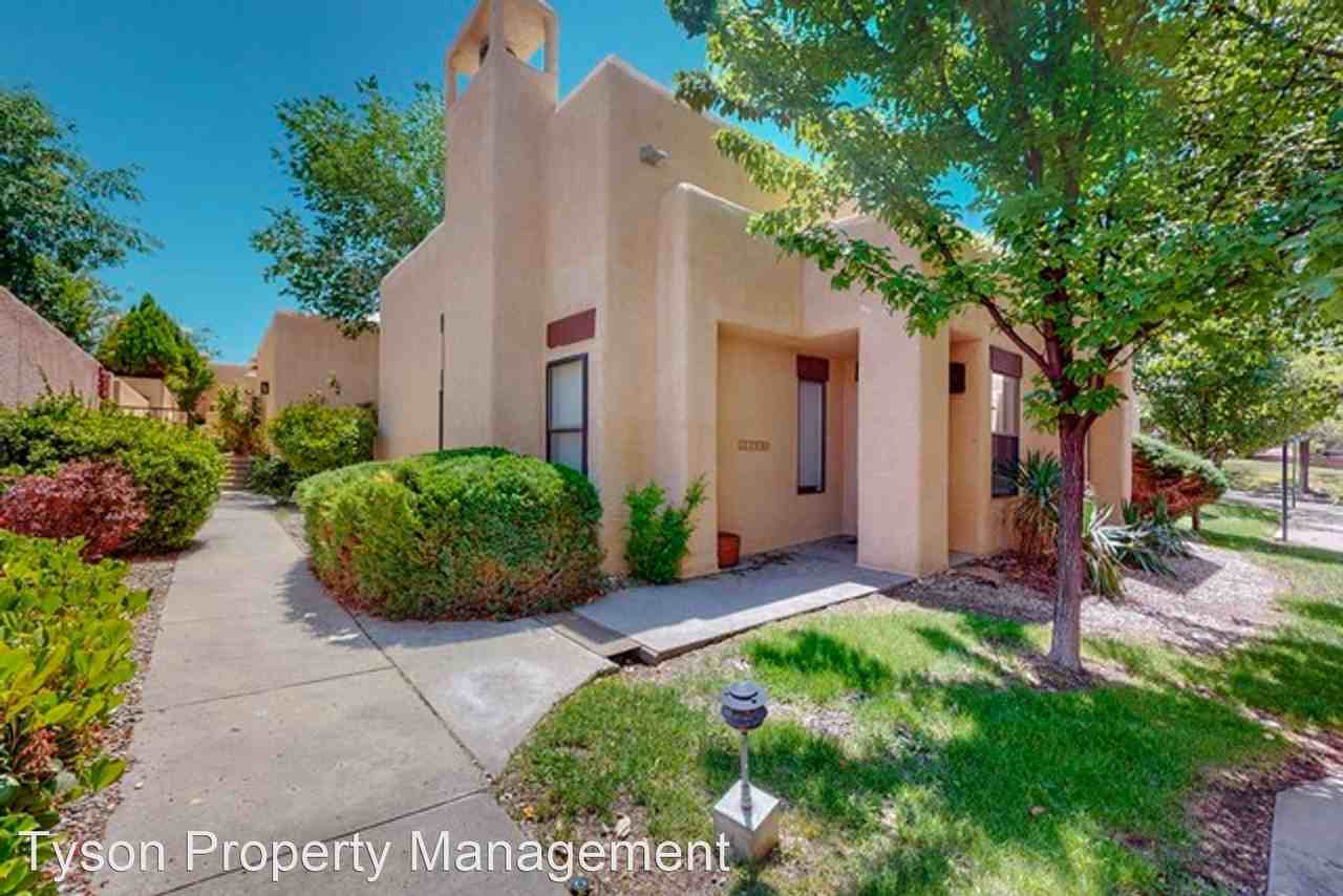 10205 Las Casitas St Ne - Photo 2 of 21