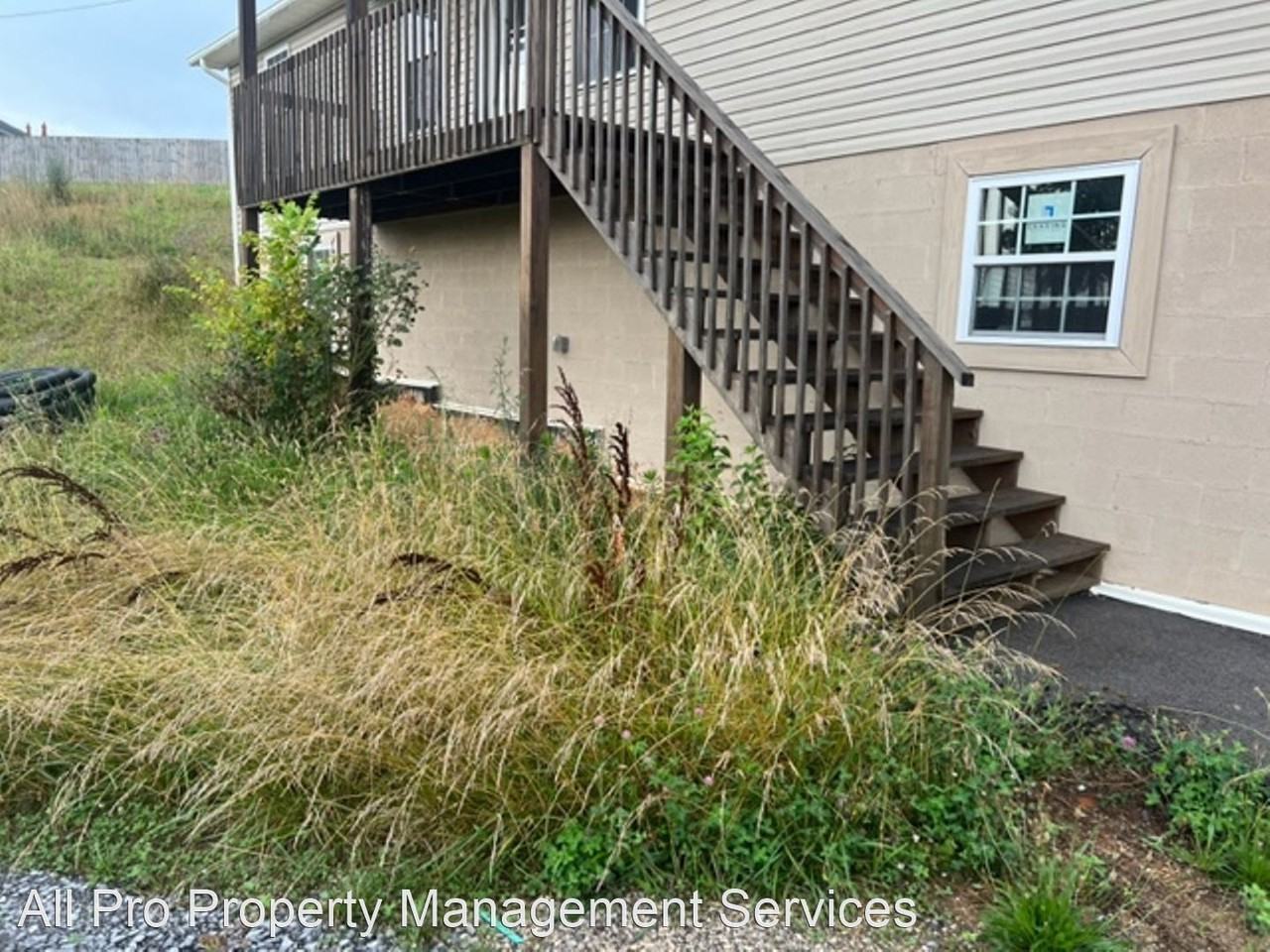 1409 Snapp Rd - Photo 2 of 19