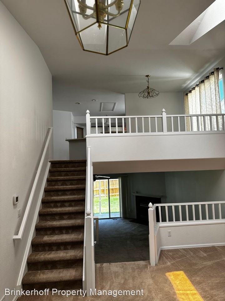 12135 W 85th Ave - Photo 3 of 20