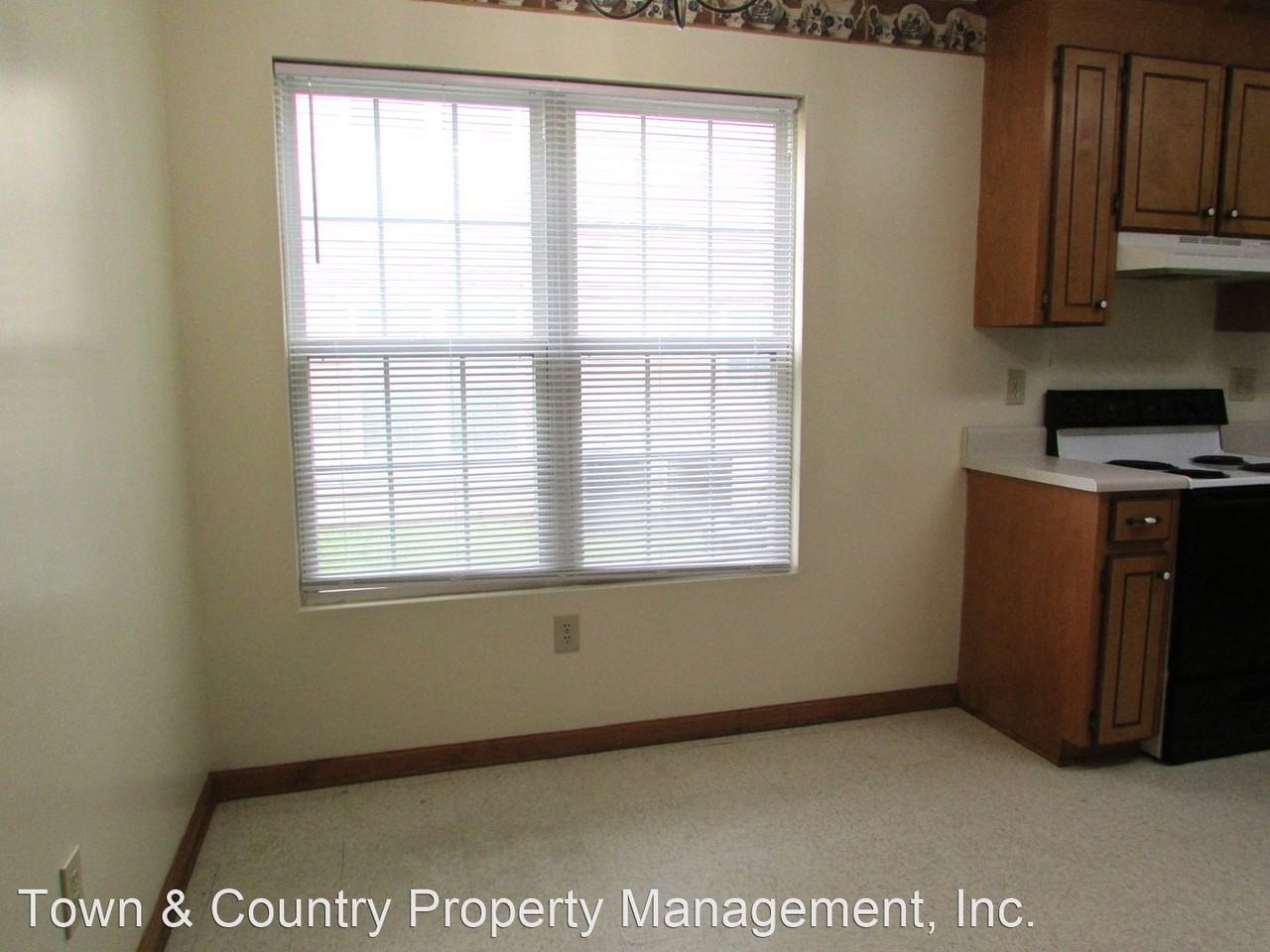 Thornbrook Ct - Photo 3 of 12